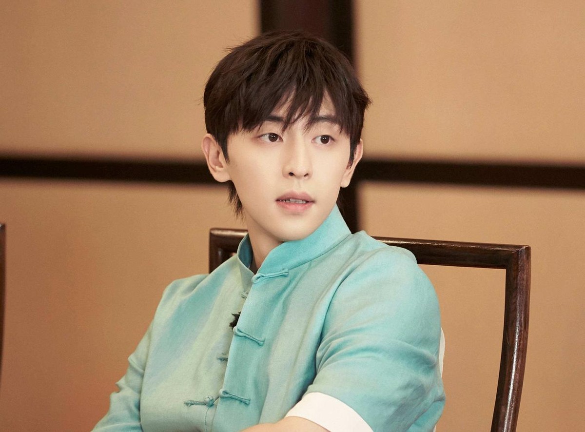 邓伦雷佳音税务事件曝光,演艺圈税务问题引发公众关注热议