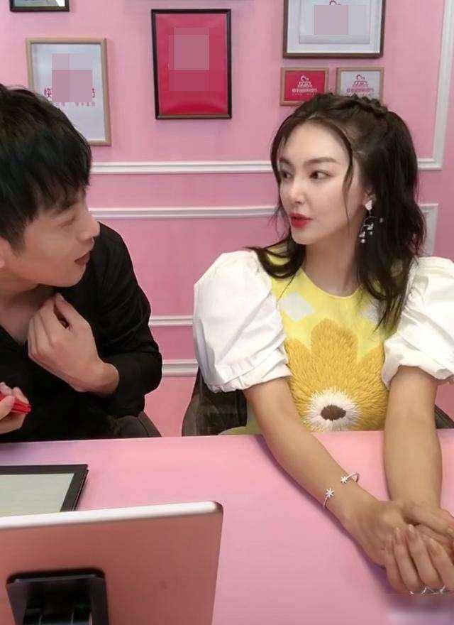 张雨绮与辛巴跨界合作直播,掀起热潮!