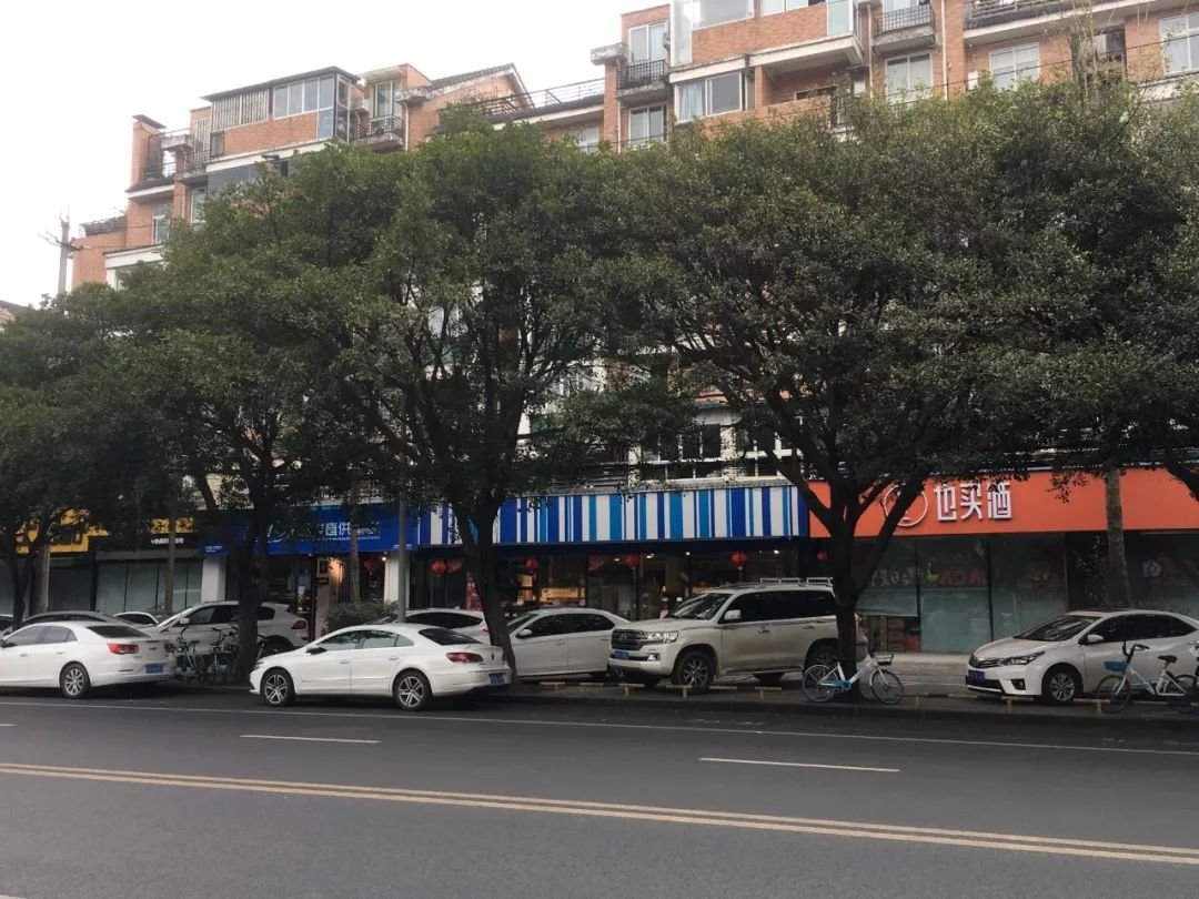 成都酒吧疫情最新动态,防控形势及应对策略